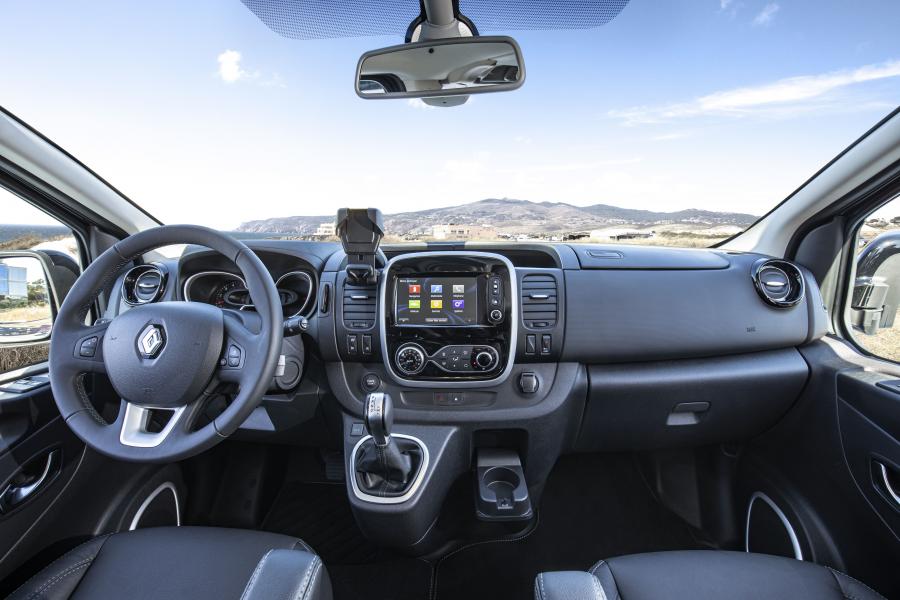 Торпедо Renault Trafic Van (X82) 2019 года  (WW) (фото 22 из 23)